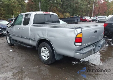 2002 Toyota Tundra Sr5 V8 z USA, uszkodzony, nr VIN 5TBRT34122S270133
